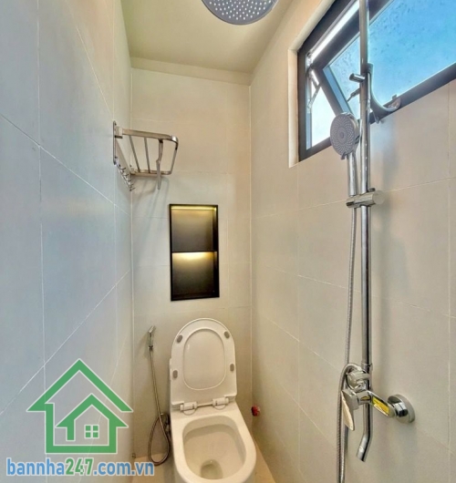 CHỈ 5,15 TỶ – PHẠM VĂN ĐỒNG, BÌNH THẠNH – LÔ GÓC 2 MẶT THOÁNG – 4 TẦNG - 3PN master – 4WC – PK – bếp Căn nhà “siêu phẩm” hiếm – 2 mặt tiền hẻm – full nội thất Mob 0933144037