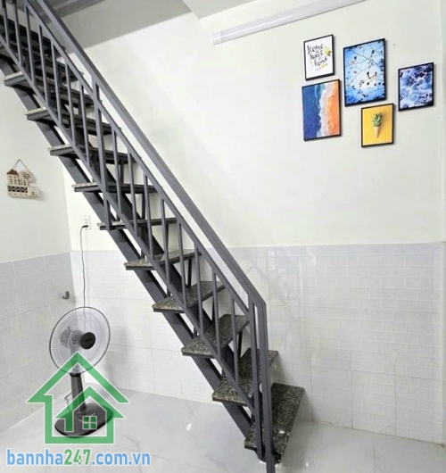 CHỈ 2,29 TỶ – SỞ HỮU NGAY NHÀ PHỐ 3 TẦNG TRUNG TÂM TÂN PHÚ – HẺM XE HƠI THÔNG  Ngay Âu Cơ – Huỳnh Văn Chính, sát Bệnh Viện Tân Phú, trường Đại Học Văn Hiến, Giáp Tân Bình – Quận 11 – vị trí cực thuận tiện di chuyển