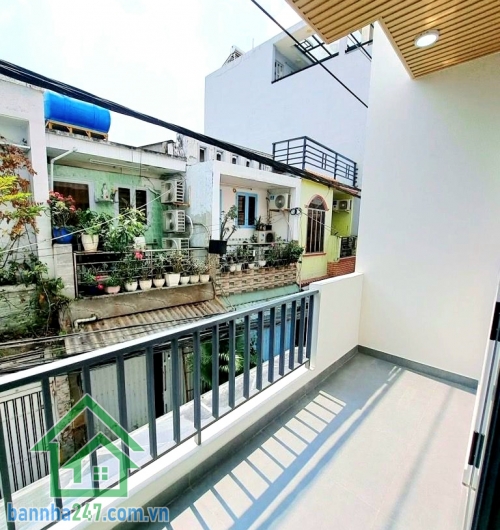 CHỈ 4,99 TỶ – LÊ VĂN QUỚI – NGAY NGÃ 4 BỐN XÃ - HẺM XE HƠI 4M THÔNG – GIÁP TÂN PHÚ – NHÀ MỚI Ở NGAY - 3PN - 2WC Diện tích: 4 x 10m – 40m² Kết cấu: 1 trệt + 1 lầu - 3PN - 2WC