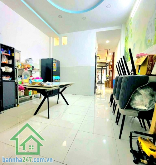 SIÊU PHẨM - Ô TÔ NGỦ TRONG NHÀ TÔ HIỆU GẦN ĐẦM SEN – TÂN PHÚ – 68M² – NHÀ ĐẸP Ở NGAY – CHỈ 7,1 TỶ -  Căn nhà “đáng sống” ngay khu Đầm Sen – vừa yên tĩnh, vừa tiện ích bủa vây! Diện tích: 68m² – rộng rãi, thoáng mát