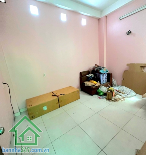 CHỈ 16,9 TỶ - MTKD TÂN PHÚ – ĐƯỜNG NHỰA 20M – DÒNG TIỀN 45TR/TH – CỰC HIẾM • Mặt tiền đường nhựa 20m, có lề rộng trước nhà• Trục kinh doanh sầm uất, giáp Tân Bình