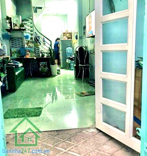 CHỈ 2,78 TỶ – NHÀ 2 TẦNG GIÁ TỐT TẠI TÂN PHÚ – GẦN MẶT TIỀN LÝ THÁNH TÔNG – DTSD: 48M²  - 2PN, 2WC – HẺM YÊN TĨNH DT: (2,7 x 9)m - DTSD: 48M² Kết cấu: 1 trệt + 1 lầu.
