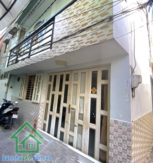 CHỈ 3.25 TỶ (BỚT LỘC)NHÀ TT QUẬN 11 – KẾ ĐẦM SEN – HẺM Ô TÔ THÔNG – NỞ HẬU – ĐANG CHO THUÊ 8.5TR/THÁNG Kết cấu: 1 trệt 1 lầu, gồm PK, bếp, 1PN, 2WC. (CÓ THỂ THÊM 1 PN)