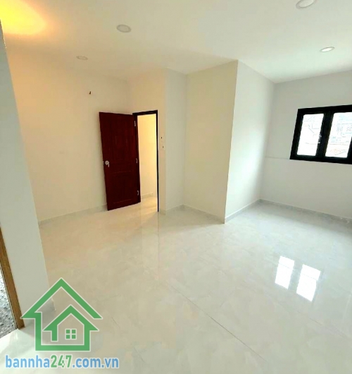 CHỈ 4,95 TỶ – NHÀ MỚI TINH 3 TẦNG – HẺM XE HƠI THÔNG – SÁT CHỢ BÌNH LONG – GIÁP TÂN PHÚ - DT: 43M² 3PN - 3WC Khu Bình Long – giáp Tân Phú, tiện ích xung quanh đầy đủ