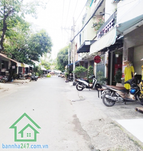 NHÀ GÓC 2 MTKD – 4 TẦNG – ĐƯỜNG NHỰA 11M – NGAY CHỢ – DÒNG TIỀN SẴN CÓ  Diện tích 4.1 x 11.4m, vuông vức. Kết cấu: 1 trệt, 3 lầu, ban công thoáng, 4PN - 5WC 