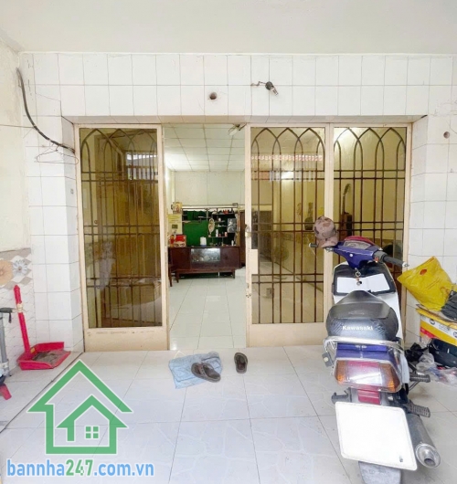 CHỈ 6,1 TỶ - HẺM 6M – Ô TÔ NGỦ TRONG NHÀ – TRUNG TÂM TÂN PHÚ- 2 TẦNG – DT: 61m² (4 x 15). 
