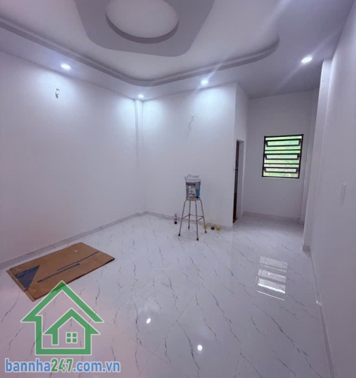 CHỈ 4,4 TỶ – NHÀ 2 TẦNG – HẺM XE HƠI – 65M² – 3PN – CÁCH MẶT TIỀN 100M.