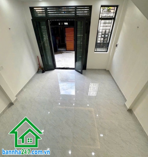 CHỈ 6.05 TỶ - SIÊU PHẨM NHÀ MỚI – HẺM XE HƠI 6M – TRUNG TÂM TÂN PHÚ – Ở NGAY Căn nhà quá lý tưởng cho gia đình nhỏ: 1 trệt 1 lầu – 2PN – 2WC- Nhà mới, sạch sẽ, chỉ xách va ly vào ở. 